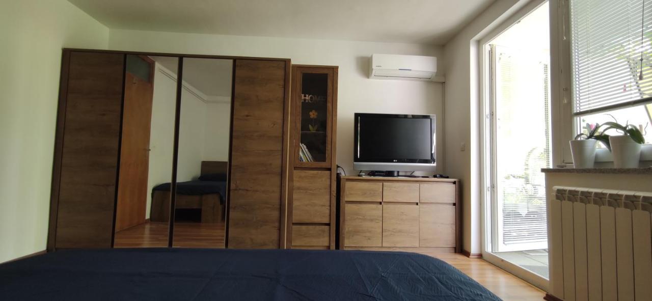 Apartma Dessa Apartment *